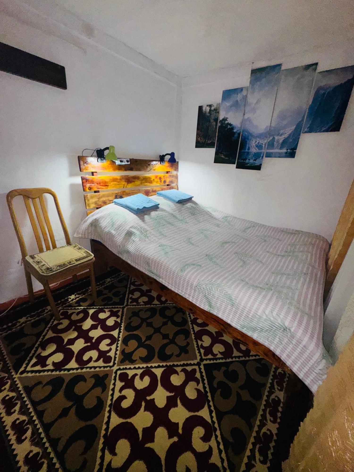 Home Karakol Eksteriør bilde